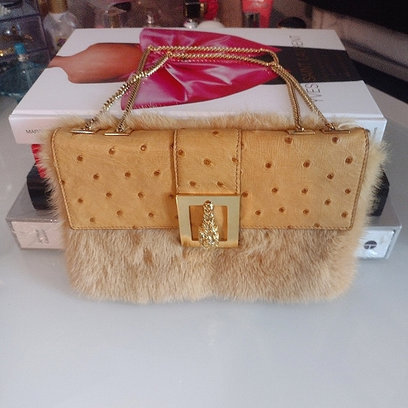 GUCCI by TOM FORD Mink & Ostrich Leather Shoulder Bag - Picture 9 of 16